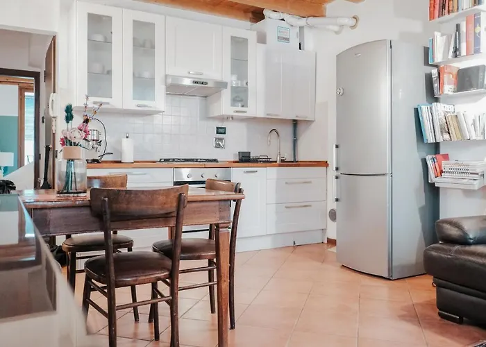 Tra Le Di Reggio - Zaccagni 레조넬에밀리아